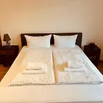 Family Abuja Апартаменты Руст